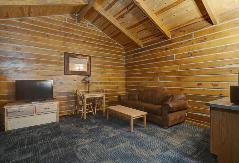 هتل Rock Crest Lodge And Cabins