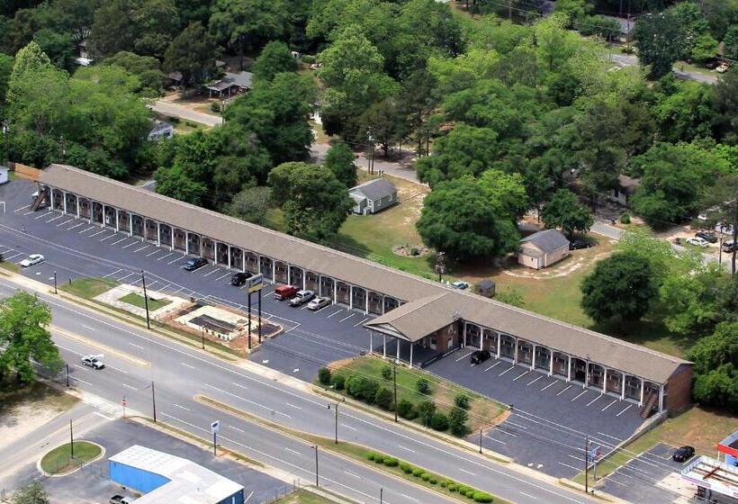 ホテル Scottish Inn And Suites Perry