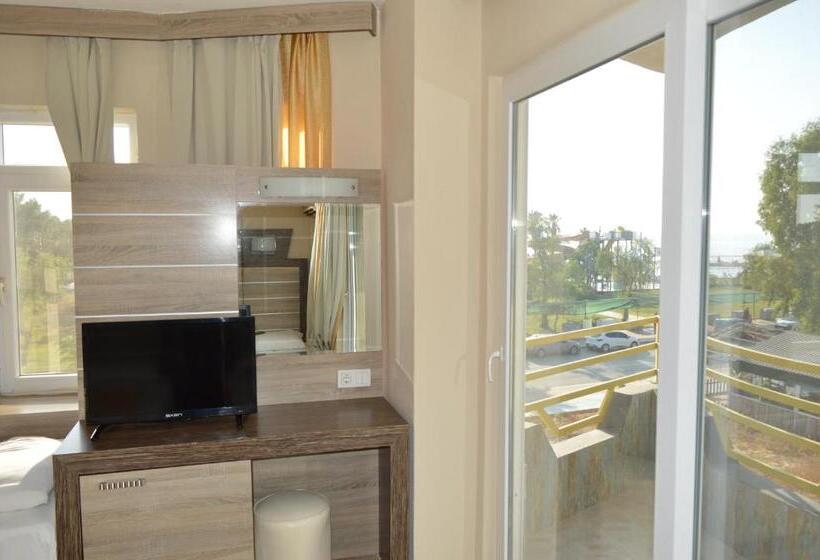 هتل Bülent Kocabaş Selinus Beach Club