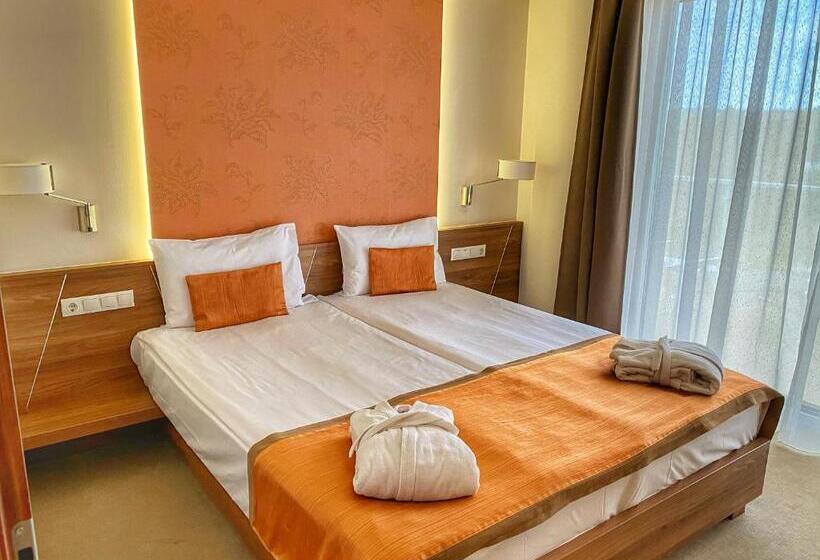 Fotos del hotel Imola Hotel Platán:  2