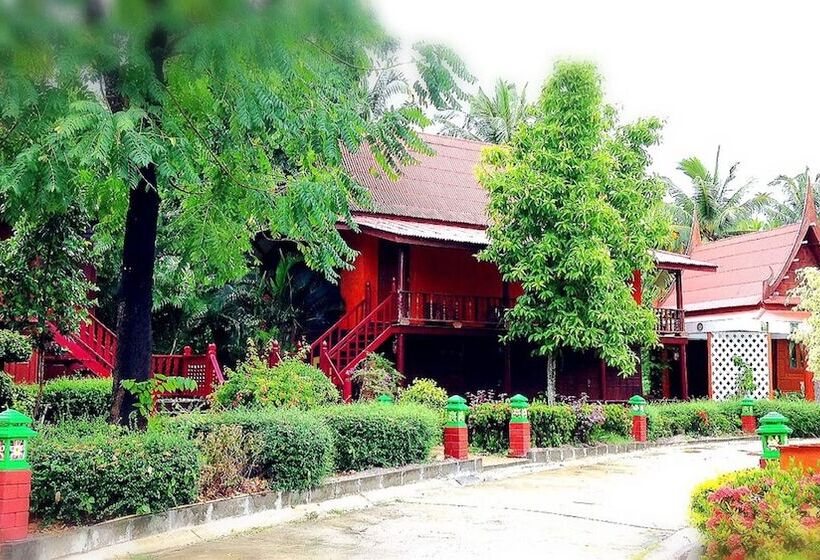 Jaroenrat Resort