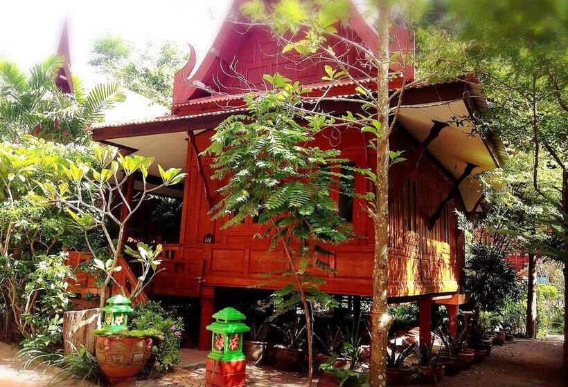 Jaroenrat Resort