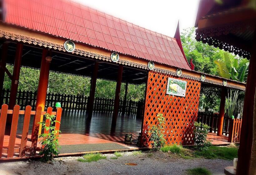 Jaroenrat Resort