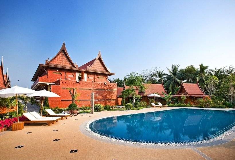 Jaroenrat Resort