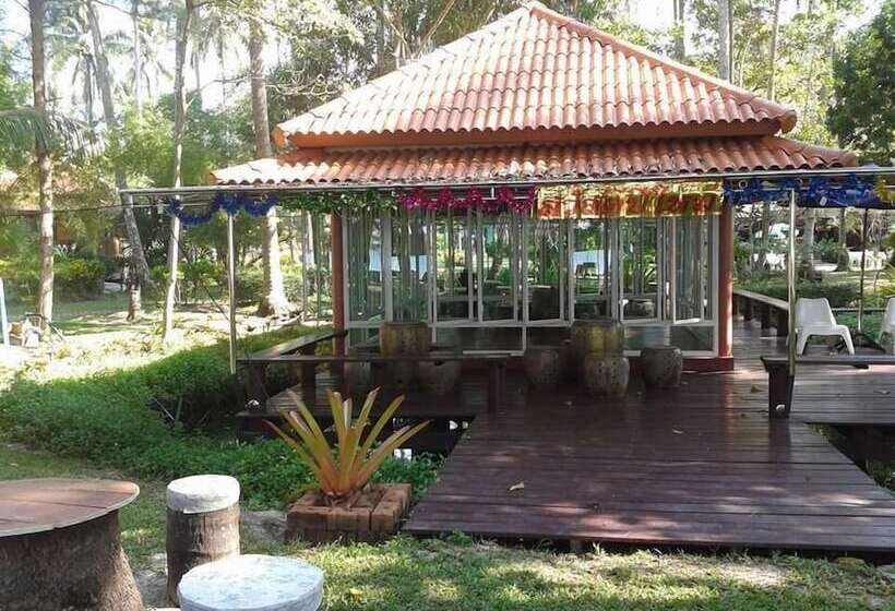 Ko Kut Ao Phrao Beach Resort