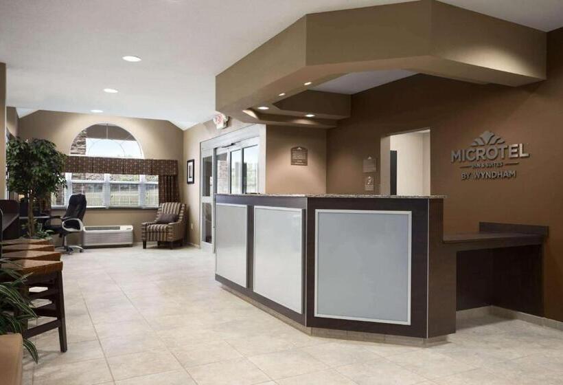 בית מלון כפרי Sonesta Essential Fairmont