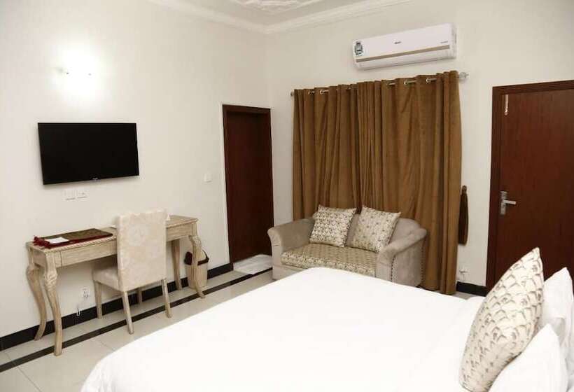 پانسیون Royal Grace Guest House