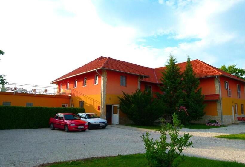 פנסיון Wellness Park