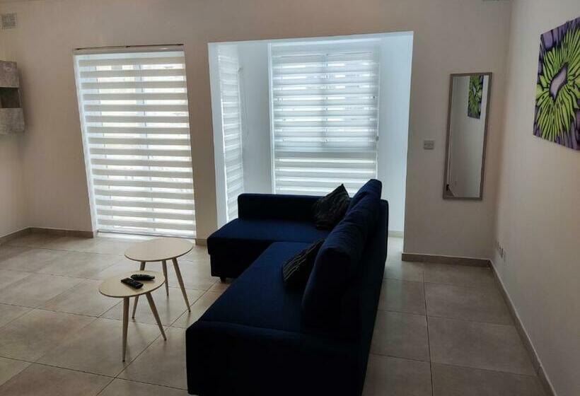 Modern Apartment In Gzira