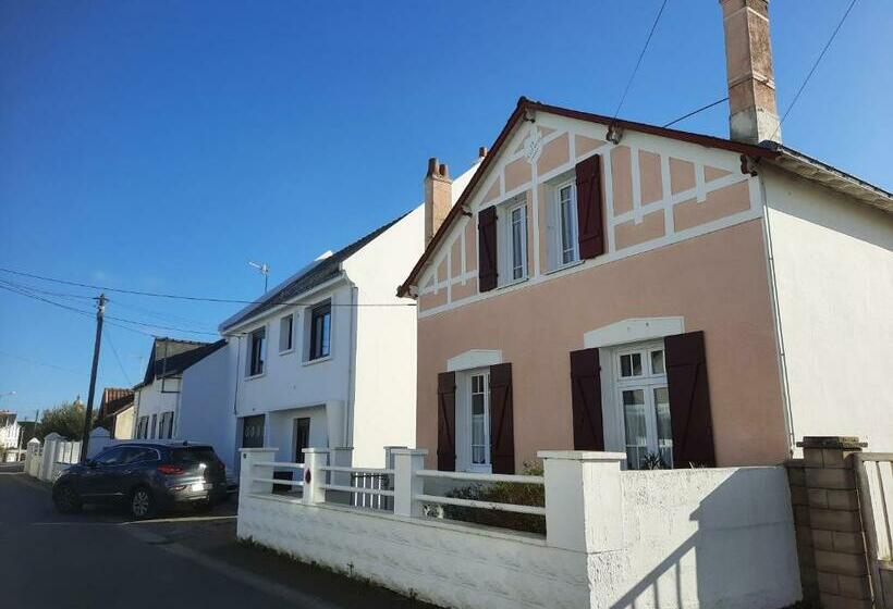 Maison Au Calme, Proche Centre Et Mer, Jardin Clos