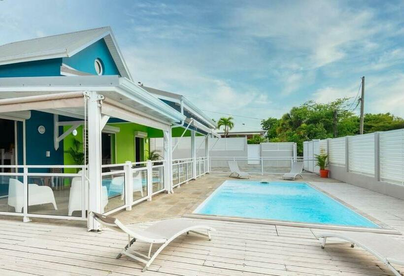 Villa De Standing Avec Piscine Au Gosier