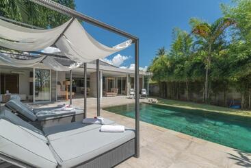 Villa Lou
