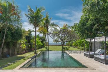 Villa Lou