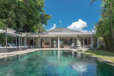 Villa Lou