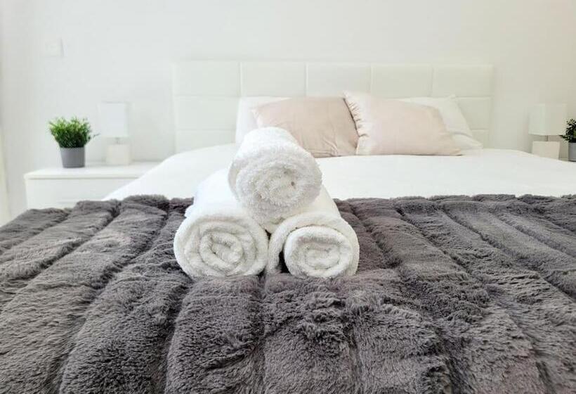 Apartment Palma Central & Cozy With Free Private Parking