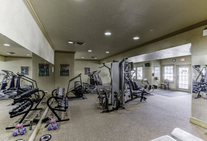 Sweet Clover   Indoor Pool   Hot Tub Area   Resort Style   Center Of Branson!!