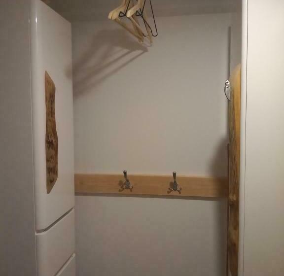 Oak Apartment