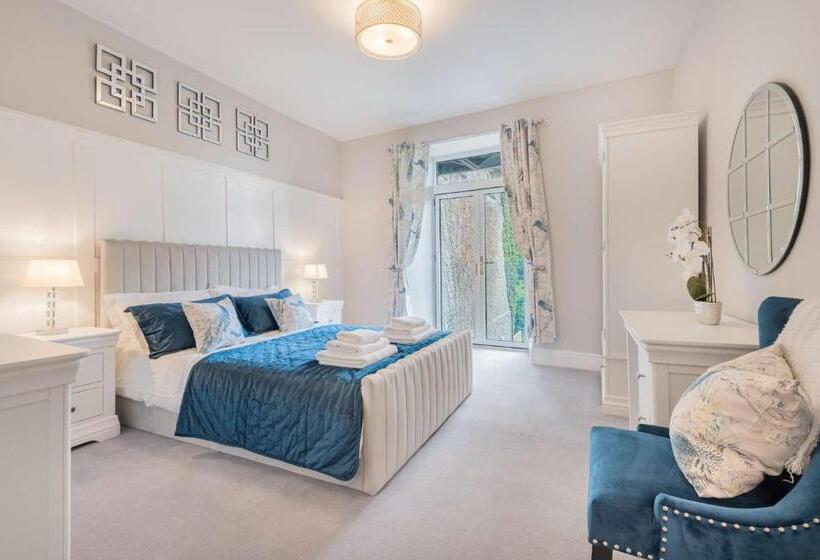 Belsfield Cottage
