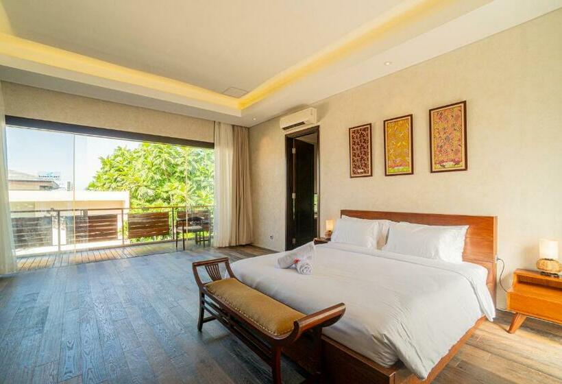 Miracle Villa