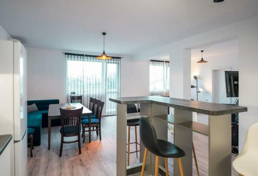 Turquoise By Rv Apartments