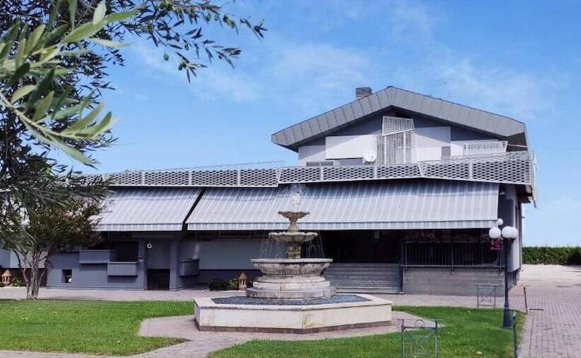 בית מלון כפרי Albergo Aurora