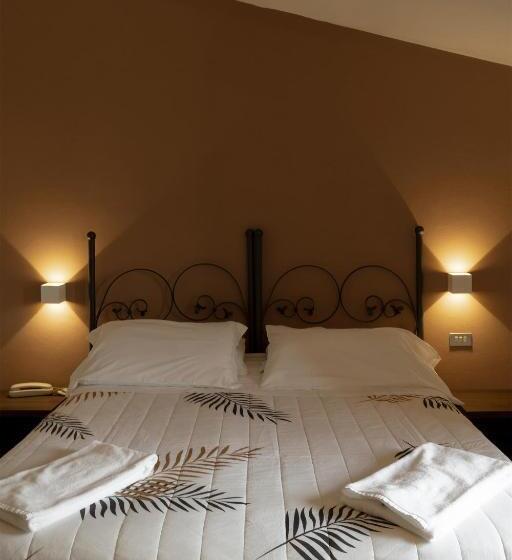 호텔 Albergo Del Chianti
