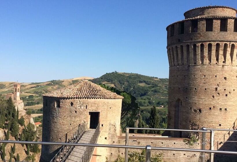 هتل Albergo La Rocca