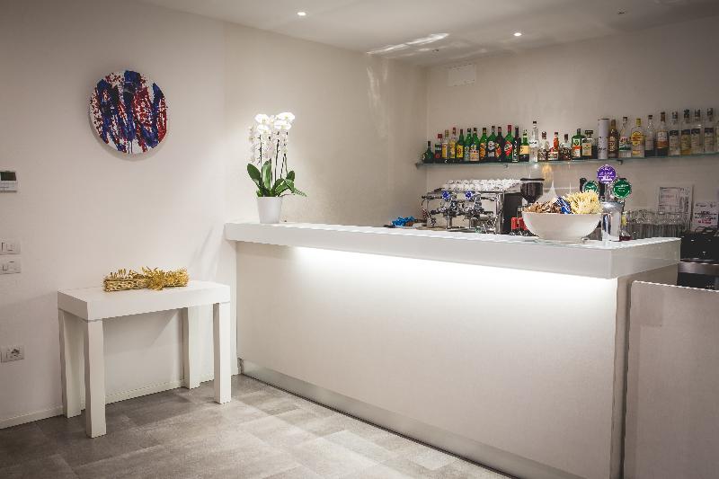 هتل Albergo La Rocca