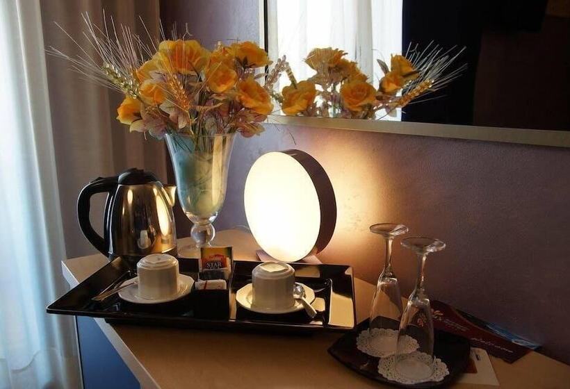 هتل Alixia's Suites