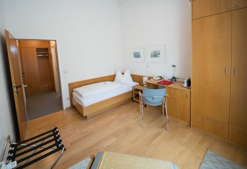 Fotos del hotel Am Spiegeln Dialog..wien:  6