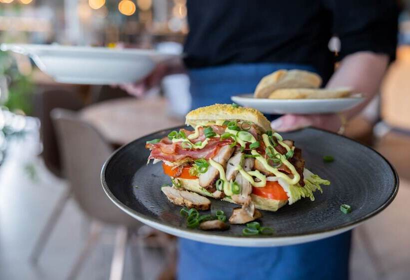 فندق De Walvisvaarder