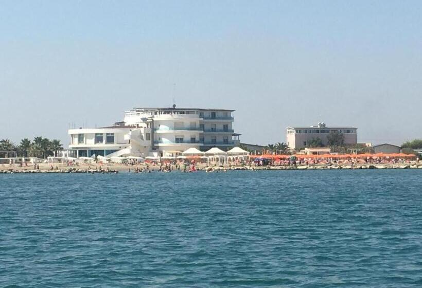 هتل Del Sole Resort