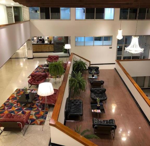 هتل Hunza Y Centro De Convenciones