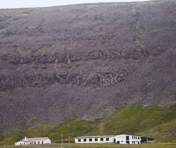 Hotel Latrabjarg