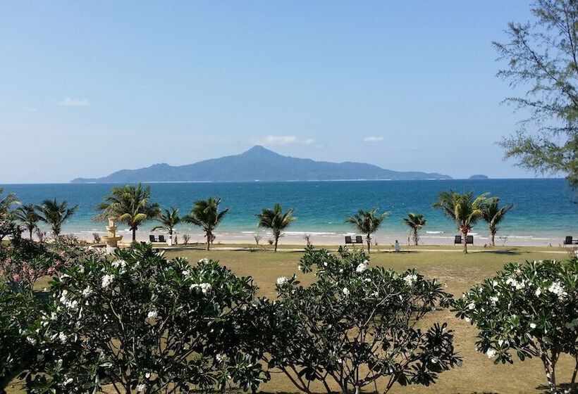 בית מלון כפרי Sari Pacifica Resort & Spa Sibu Island