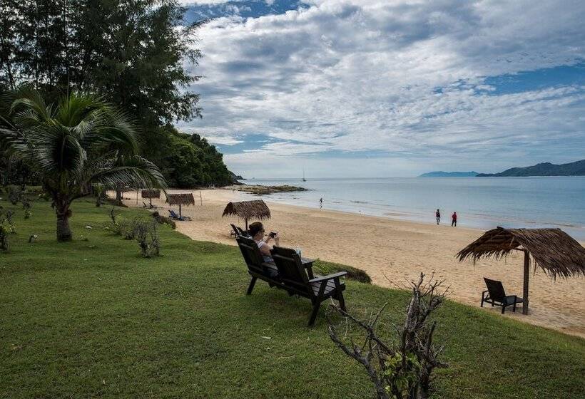 בית מלון כפרי Sari Pacifica Resort & Spa Sibu Island