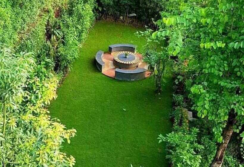 هتل Shaheen Bagh   A Luxury Resort & Spa