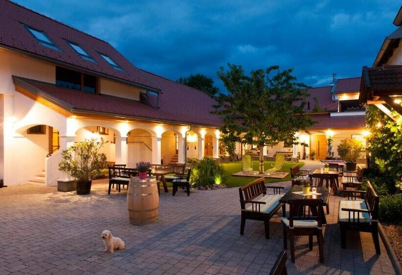 בית מלון כפרי Winzerhof Kiss