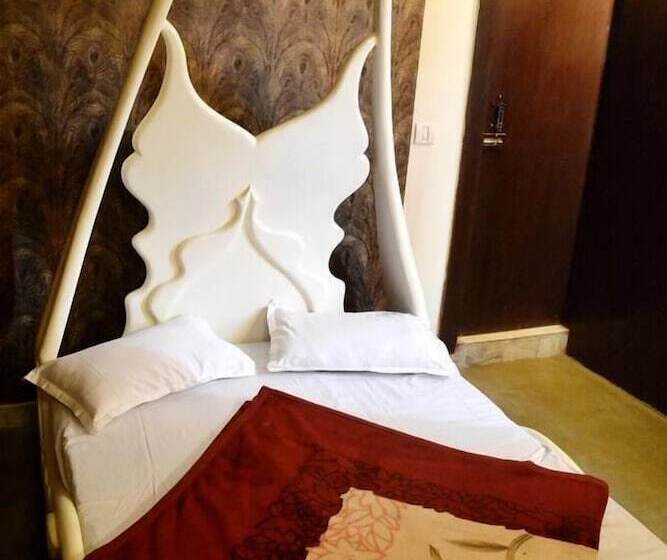 Pensiune Lucky Restaurant & Guest House