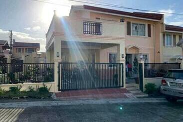 Delightful House In The Heart Of Legazpi, Albay