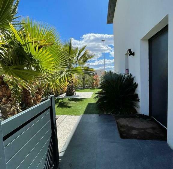 Villa Maïa