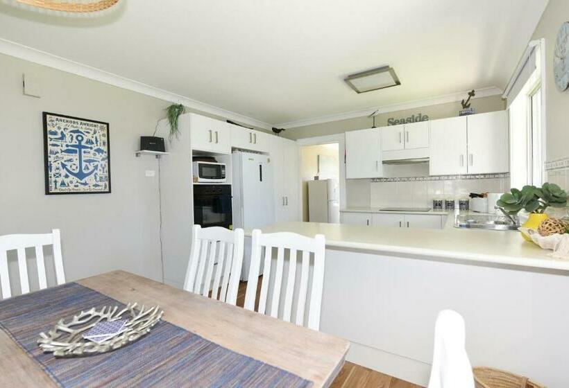 Freshwater   Belle Escapes Jervis Bay