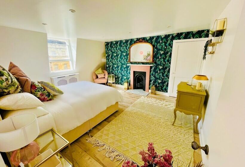 The Paragon Penthouse Stunning Views Over Bath!