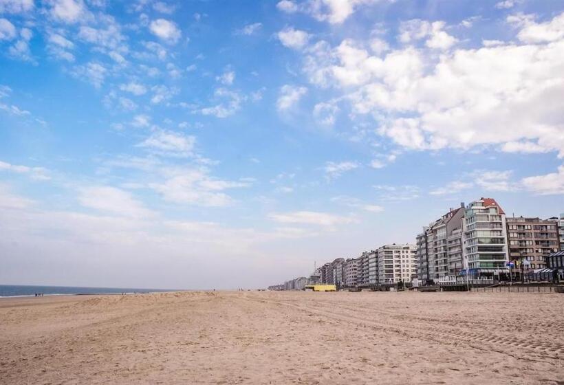 Cozy Panorama Flat By The Beach