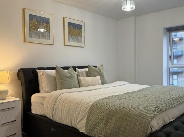 Luxury Apartment In Dartford