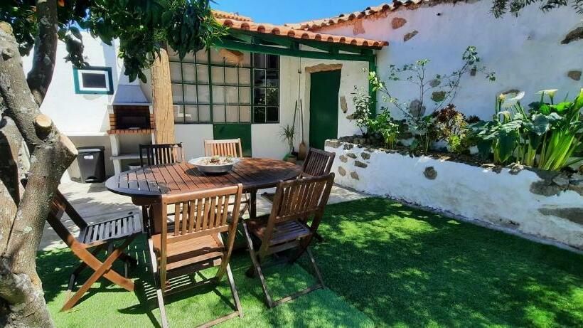 Casa Pitacas