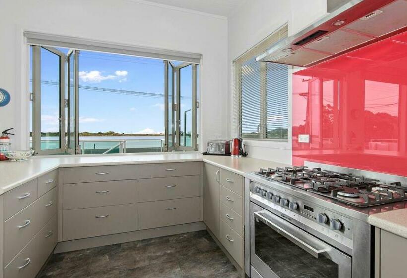 Kingfishers Landing Ngunguru Holiday Unit