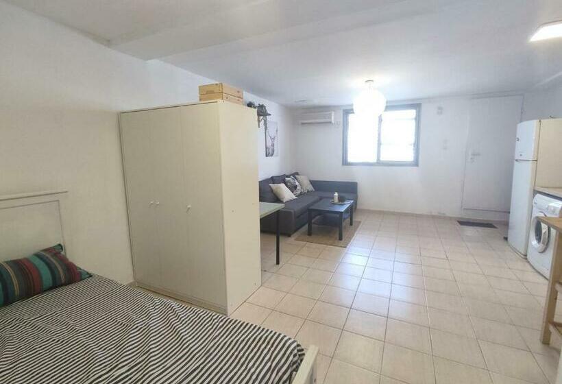 Willy Brandt Studios   Best Location