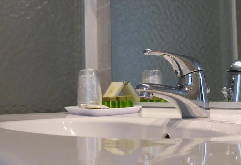 בית מלון כפרי Hôtel L'adrech De Lagas