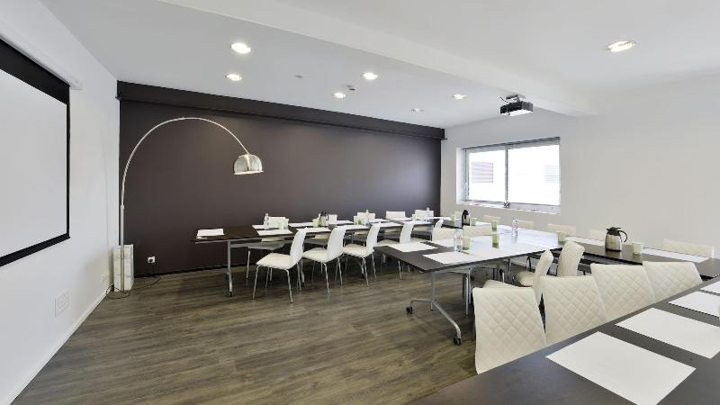 هتل Logis   Hôtel Arc En Ciel Et Spa Les Sables D Olonne
